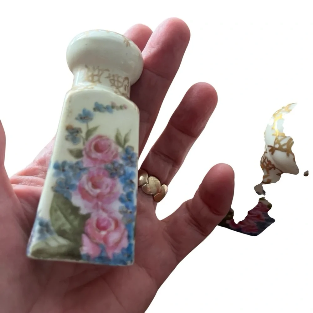 Antique Hand Painted Floral Gold Salt And Pepper Shakers
